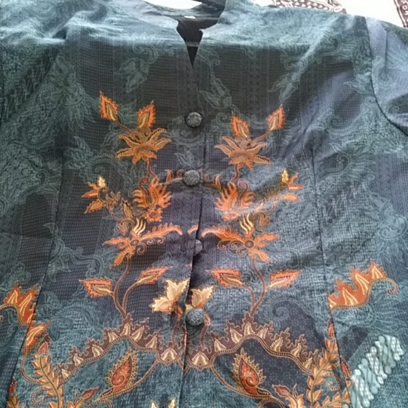 Java Silk - Picture 1 of 5